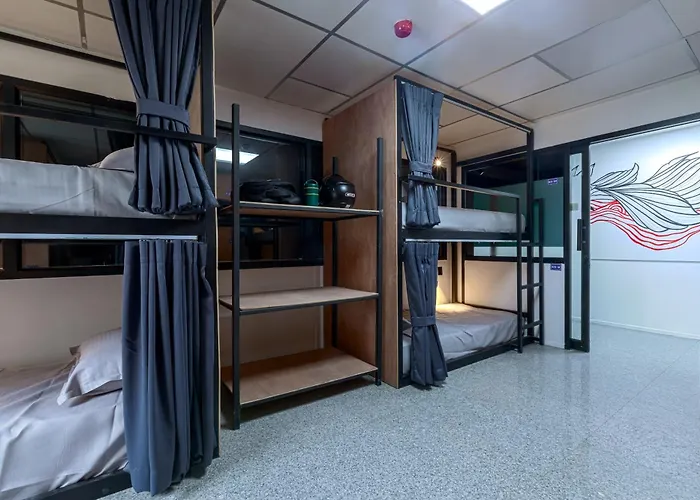 Kinboshi Silom Hostel *
