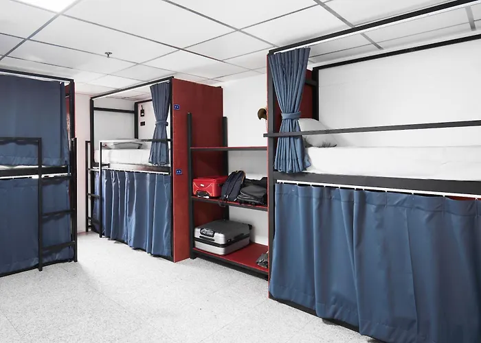Kinboshi Silom Hostel *